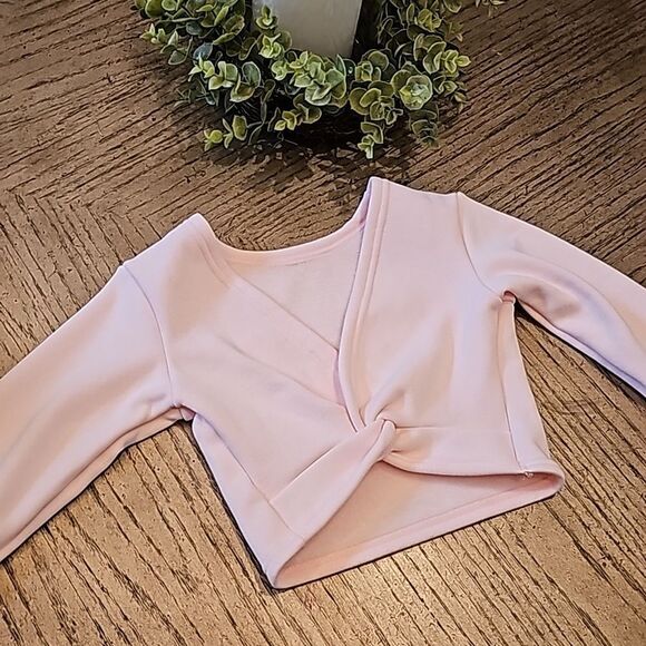 Ballet thick long sleeve wrap top size 4-5 new never worn - Picture 9 of 9